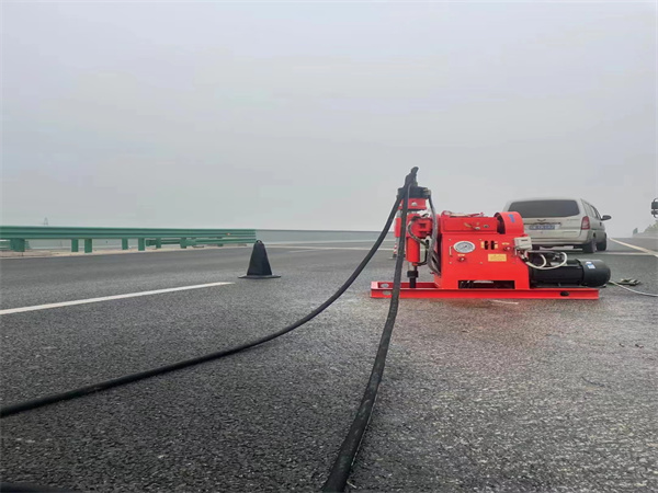 安仁马路路基路面开裂下沉注浆加固灌浆